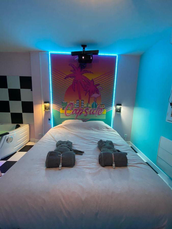 Capsule Miami Vice - Jacuzzi - Billard - Ecran Cinema & Netflix - Ping-Pong - Nintendo & Jeux- Lievin Bagian luar foto