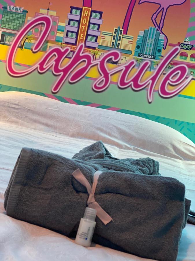 Capsule Miami Vice - Jacuzzi - Billard - Ecran Cinema & Netflix - Ping-Pong - Nintendo & Jeux- Lievin Bagian luar foto