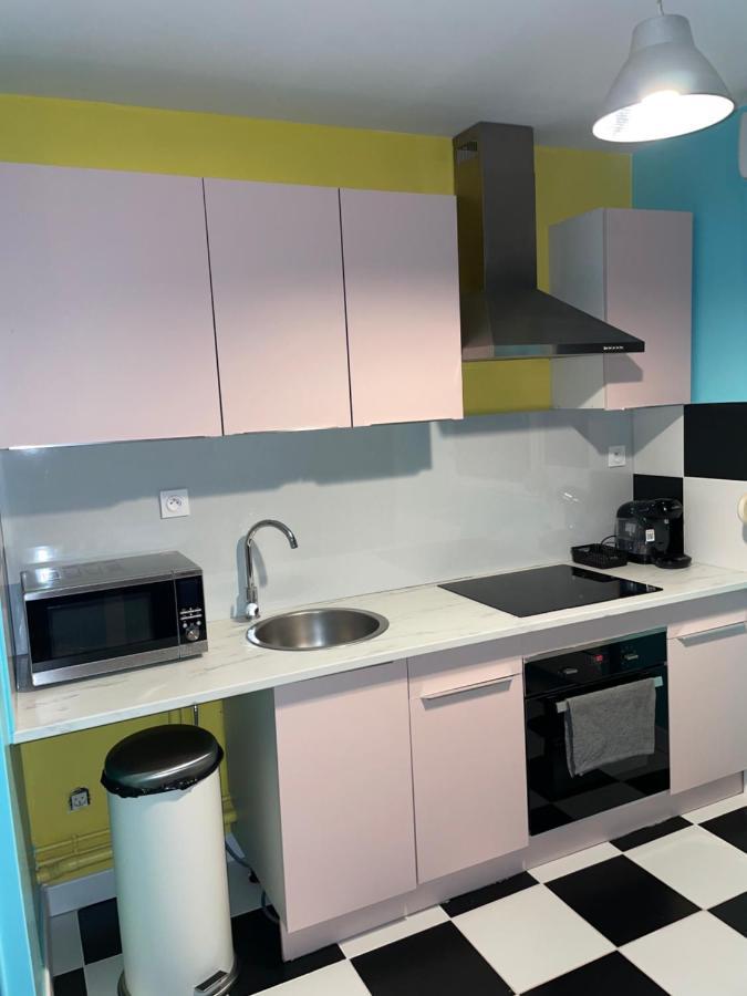 Capsule Miami Vice - Jacuzzi - Billard - Ecran Cinema & Netflix - Ping-Pong - Nintendo & Jeux- Lievin Bagian luar foto